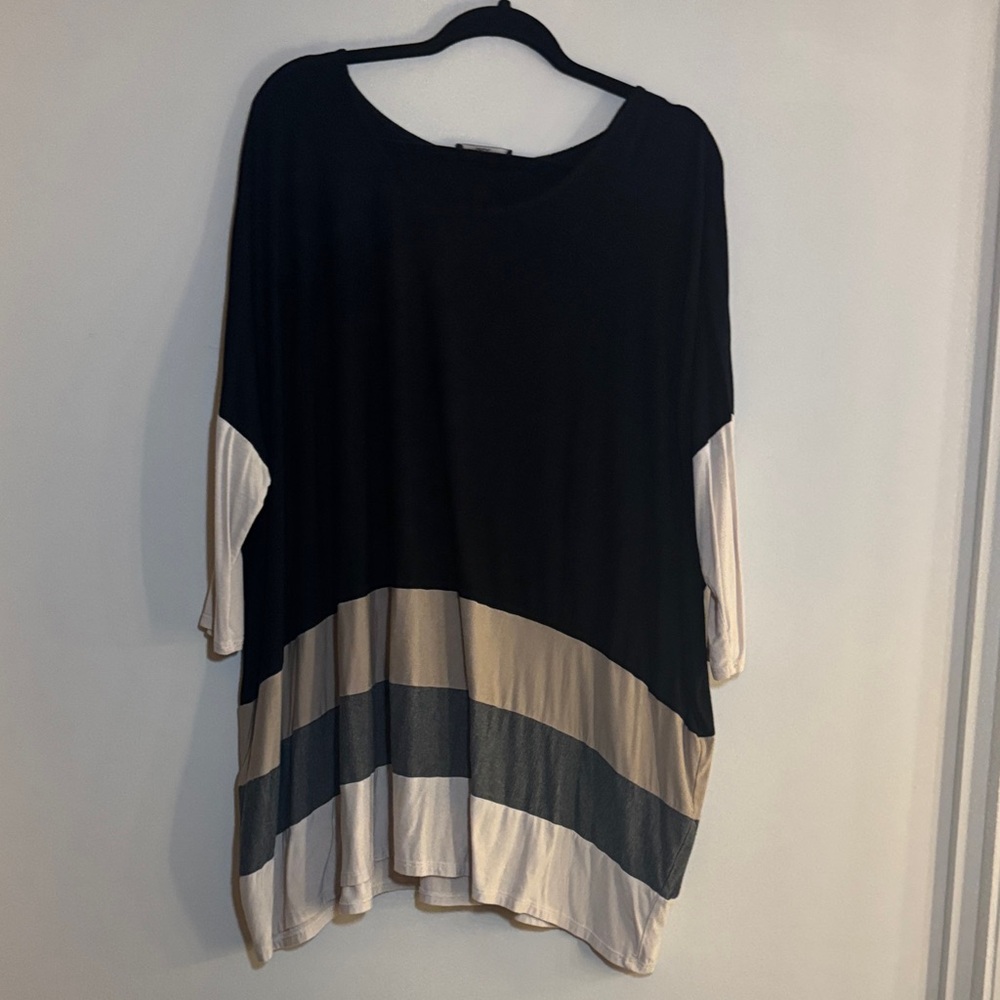 Tua Black and Cream Tunic Top